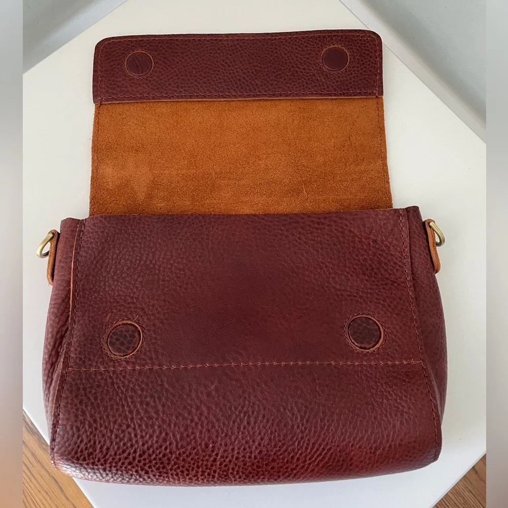 Portland Leather Goods Crossbody Bag With Wallet - Picture 8 of 16